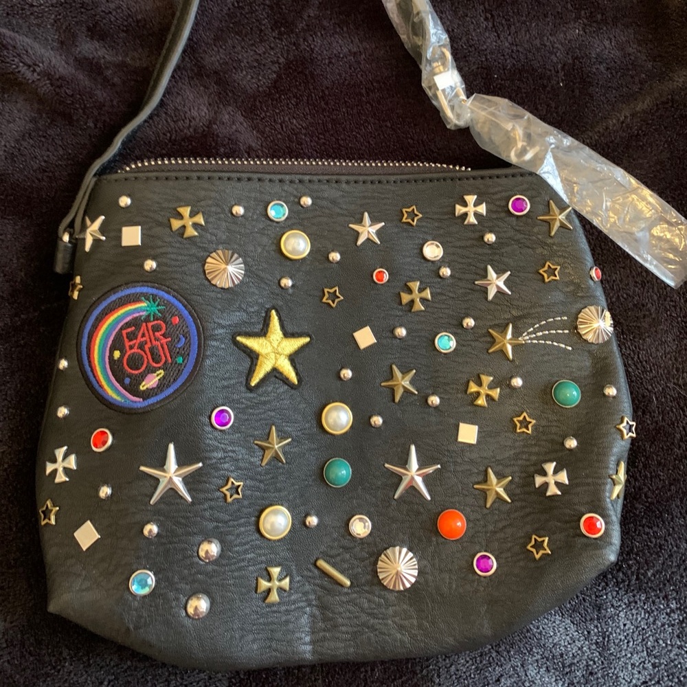 Small wristlet